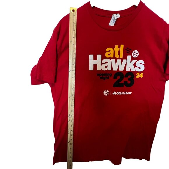 Atlanta Hawks 2023-2024 Opening Night T-Shirt Red Large 100% Cotton Gildan - Picture 10 of 11